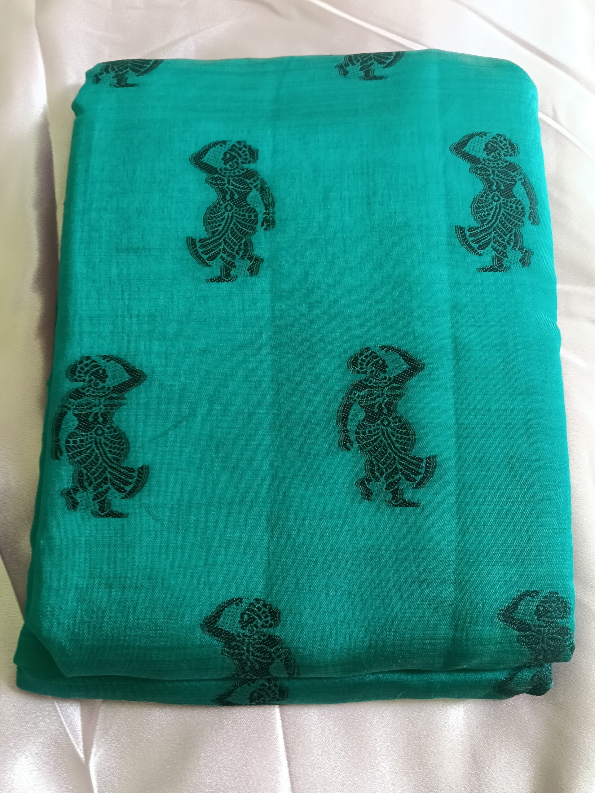 Cotton Saree with Black Temple Border - Image 3