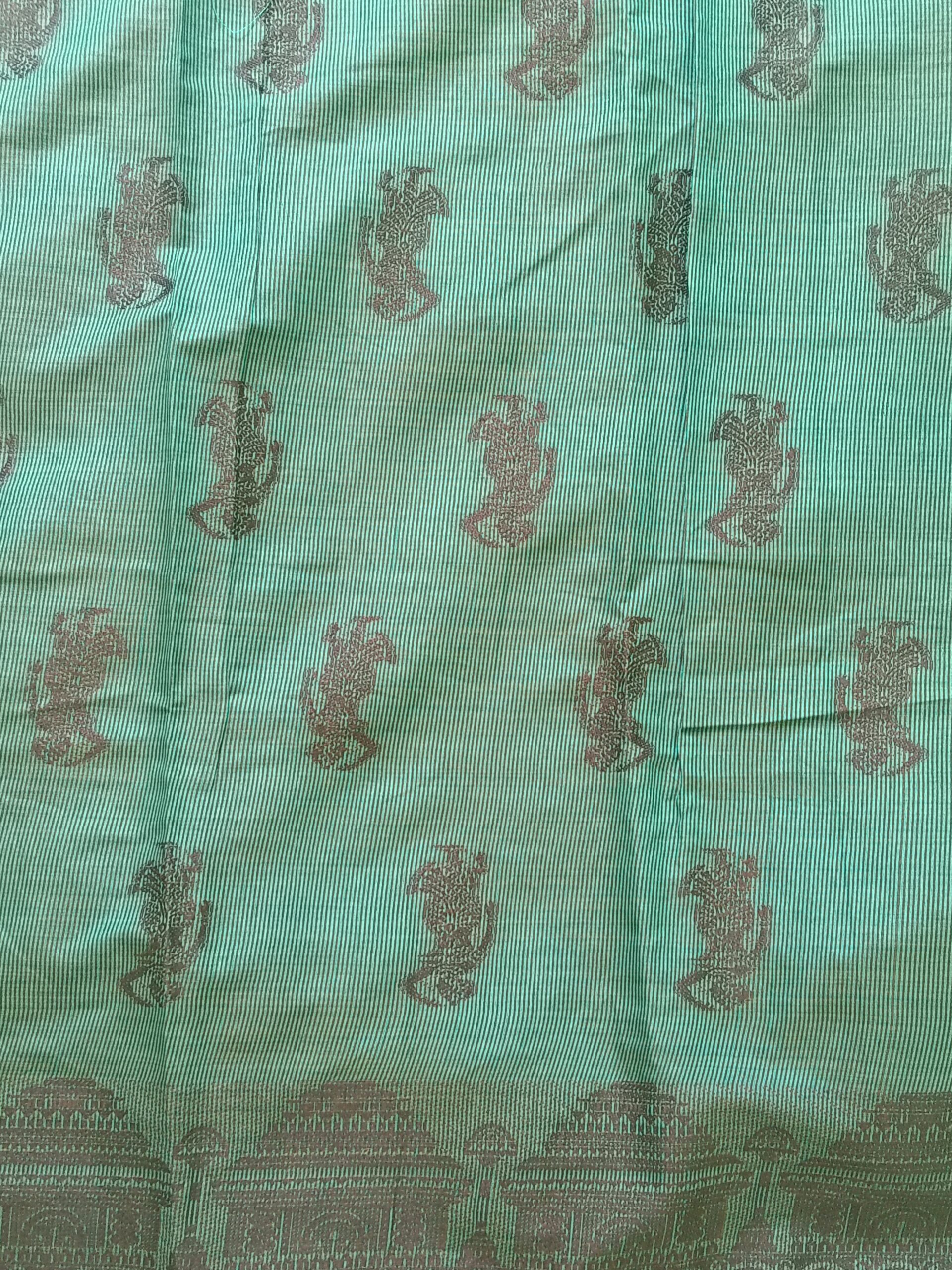 Cotton Saree with Black Temple Border - Image 5