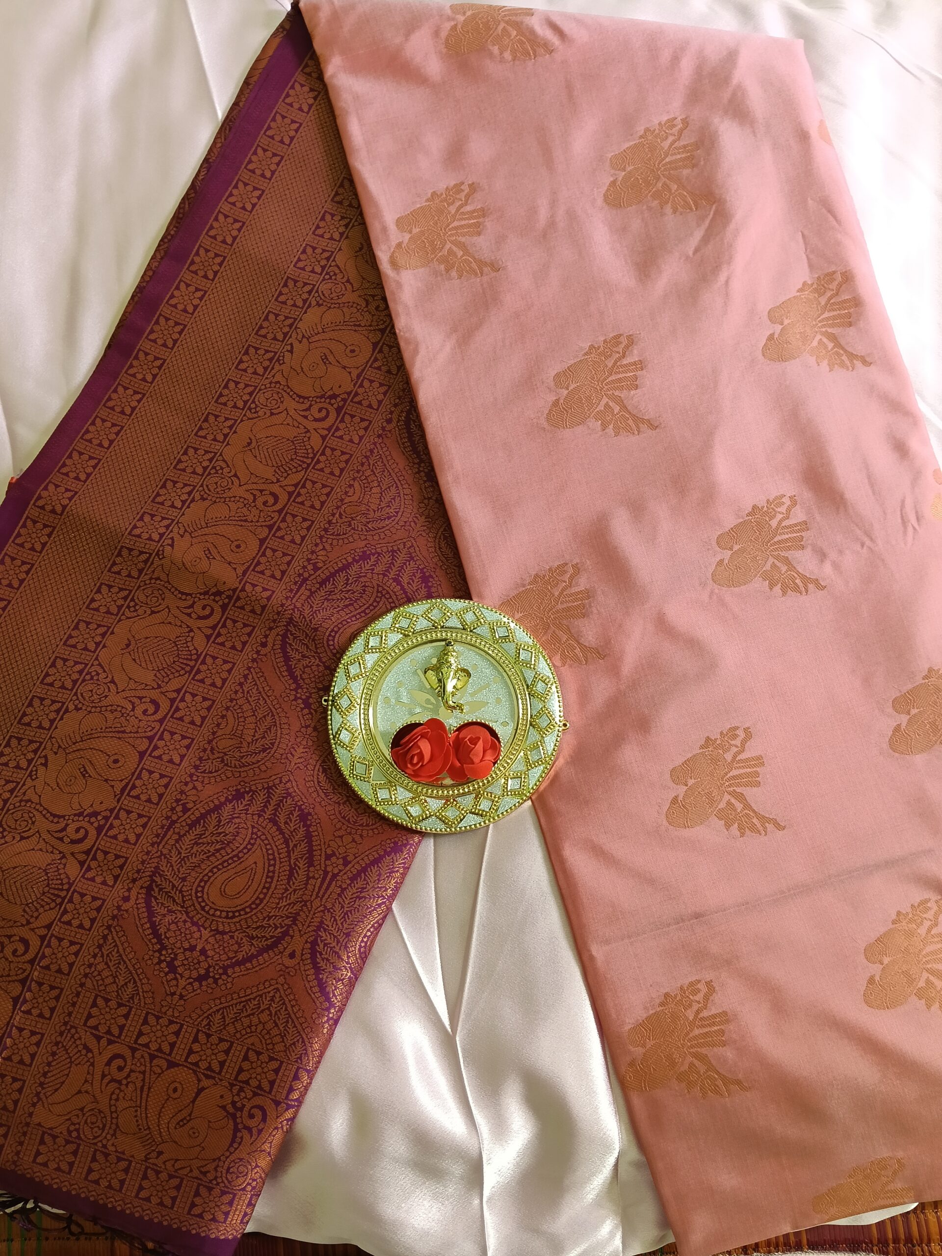Pink Semi Kanchipuram Saree with Purple-Pallu Gold Parrot & Peacock Prints - Image 2