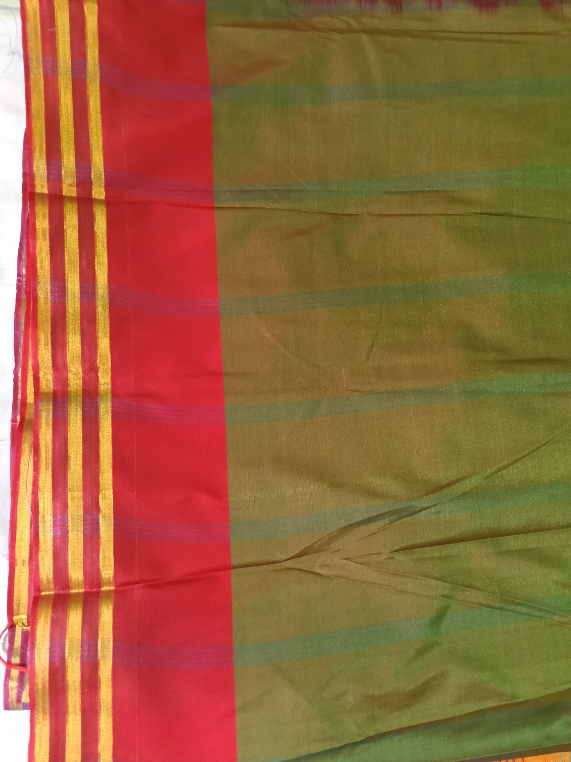Handloom Semi Silk Yellow Saree with Red Pallu & Purple Border - Image 4